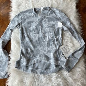 New with tags lululemon white camo “close to crossing” long sleeve size 6